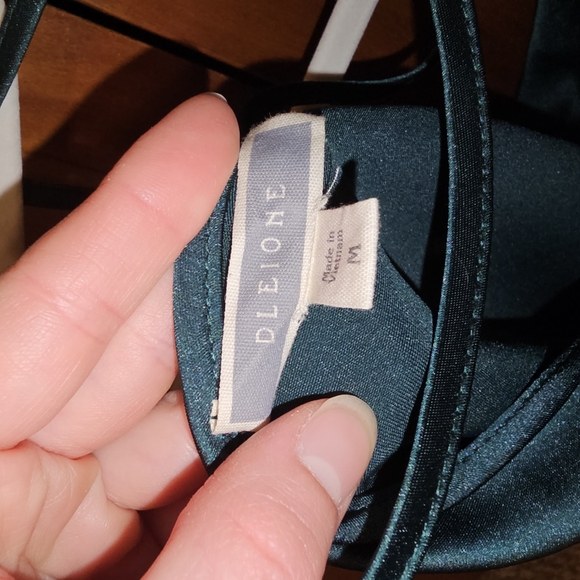 Sleek Black Camisole Top - Picture 3 of 3